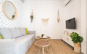 Athens Gift, Only 300M From Acropolis Museum